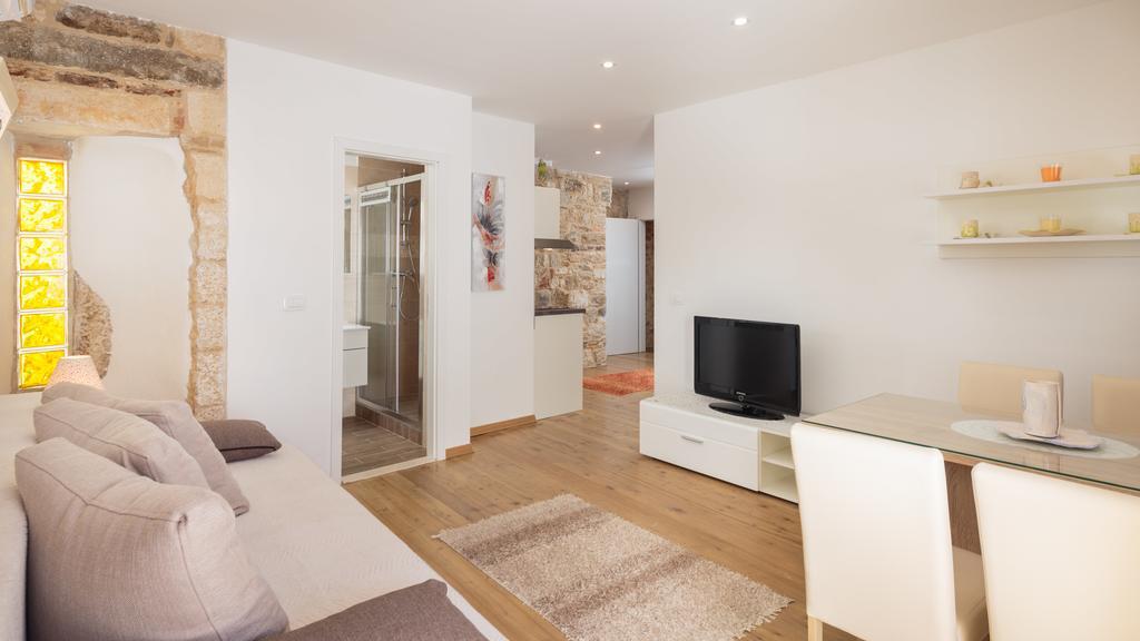 Cindro Apartment With Terrace Split Bagian luar foto